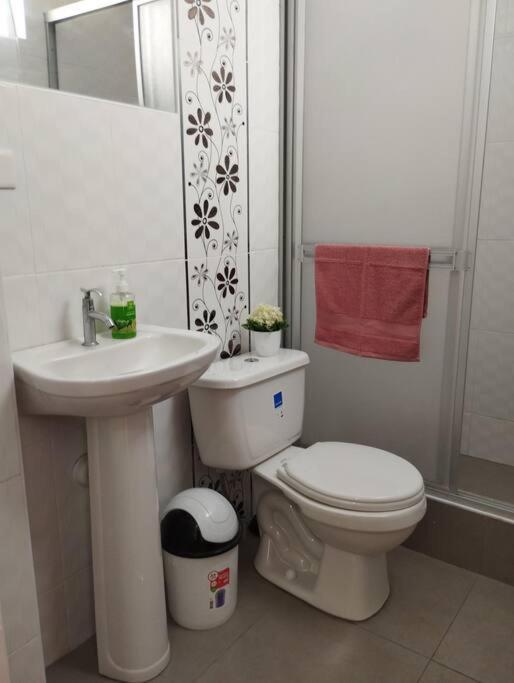 Apart Florencia, Piscina En El Verano! Incluye Parking Y Vigilancia 24 Horas! Tacna Extérieur photo